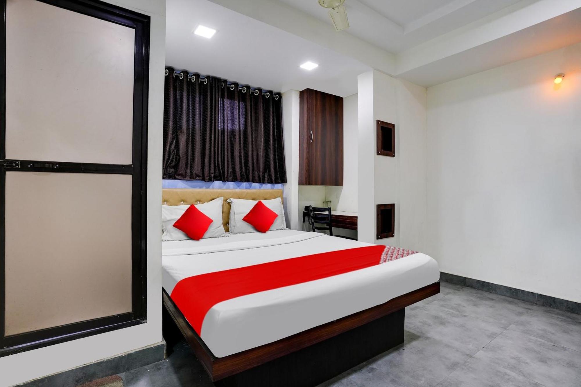 Hotel O Ashwi Navi Mumbai Esterno foto
